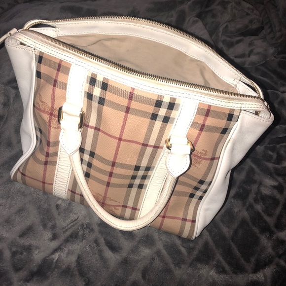 Authentic Burberry purse - Picture 4 of 8